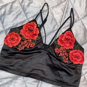 Embroidered Rose Crop Top 🌹
